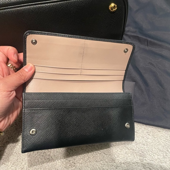 Prada saffiano leather long wallet - Picture 4 of 4
